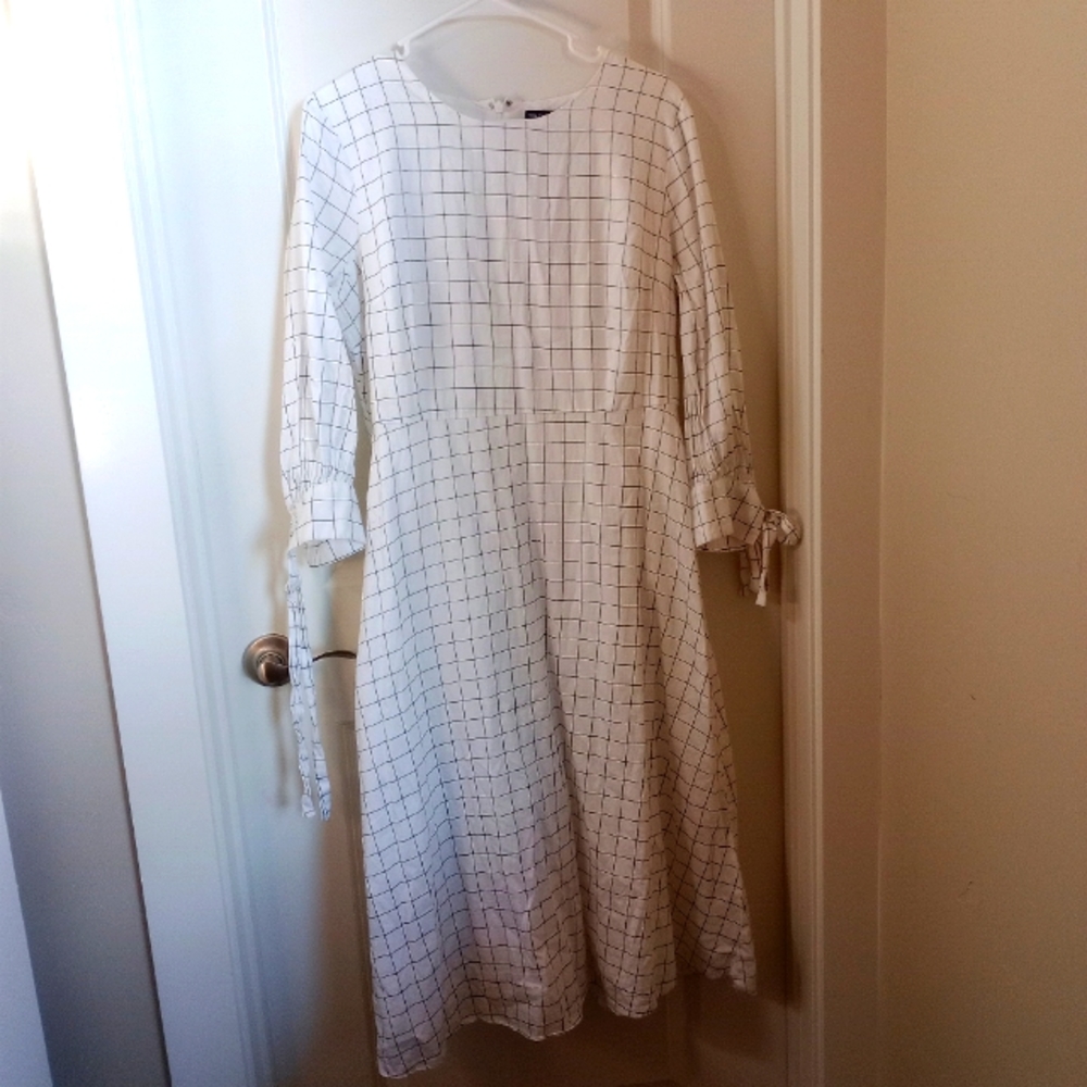 Women's dress